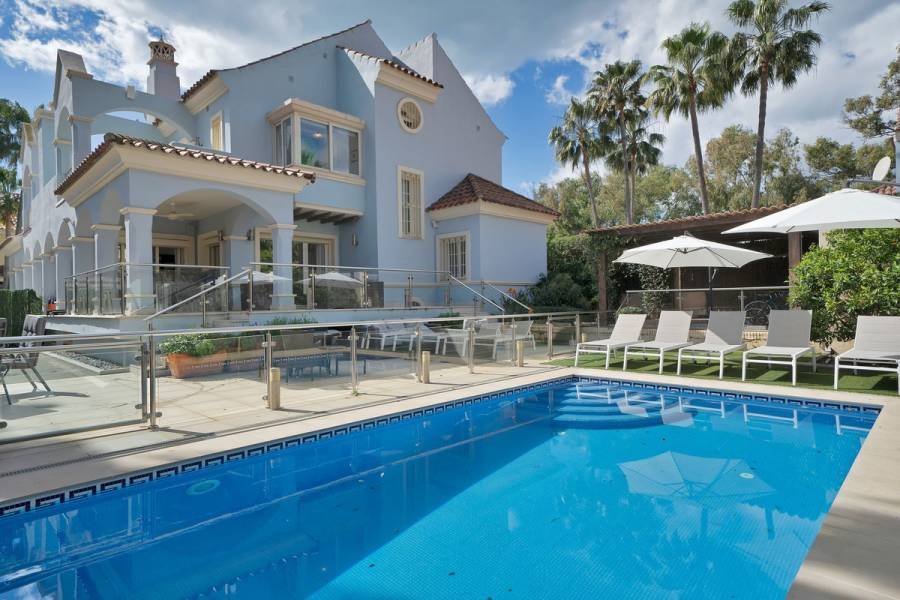Villa in Marbella - Puerto Banus Marbella | 7-bed | €2.40M