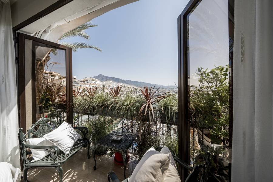 Duplex in Marbella - Puerto Banus Marbella | 3-bed | €3.20M