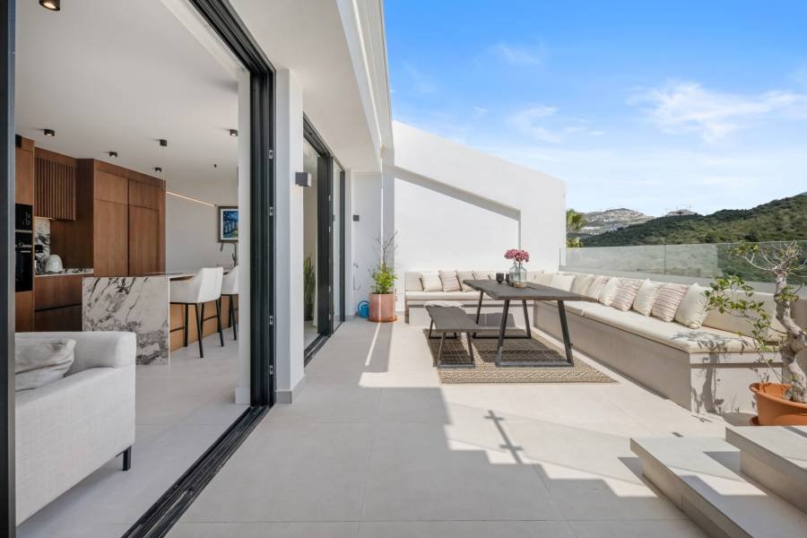 Penthouse в La Quinta, Benahavis | 2 спален | €0.74M