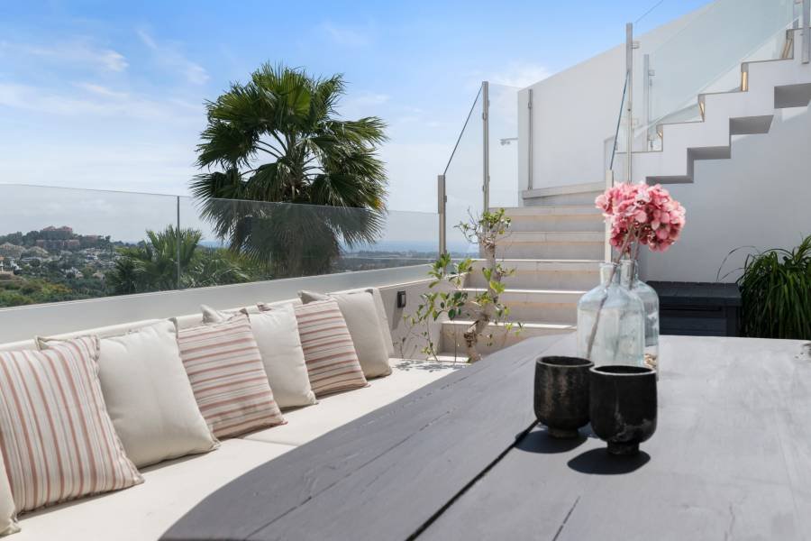 Penthouse в La Quinta, Benahavis | 2 спален | €0.74M