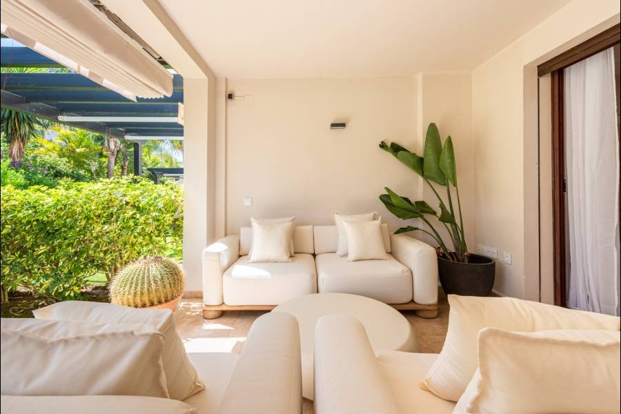 Ground Floor Apartment in Nueva Andalucia Marbella | 1-bed | €0.53M