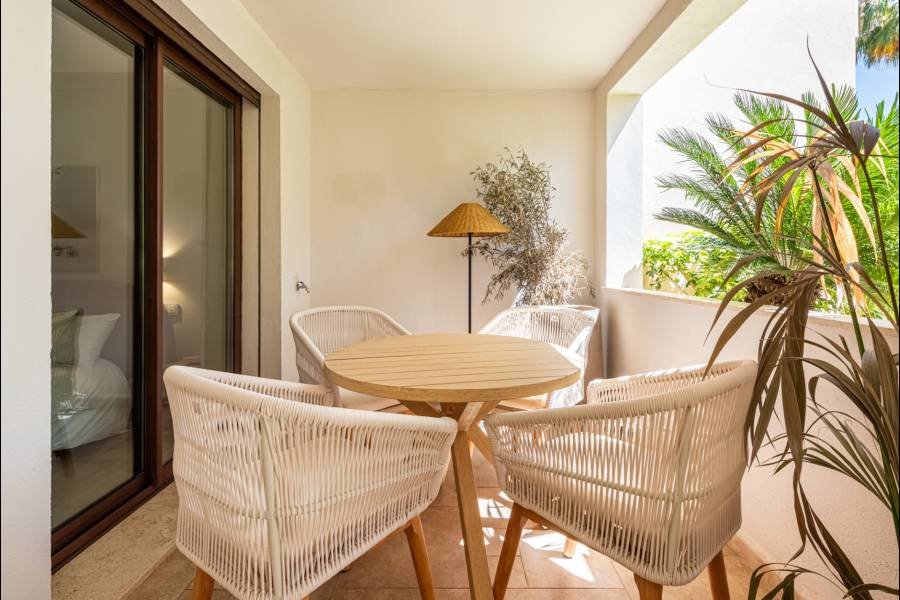 Ground Floor Apartment in Nueva Andalucia Marbella | 1-bed | €0.53M