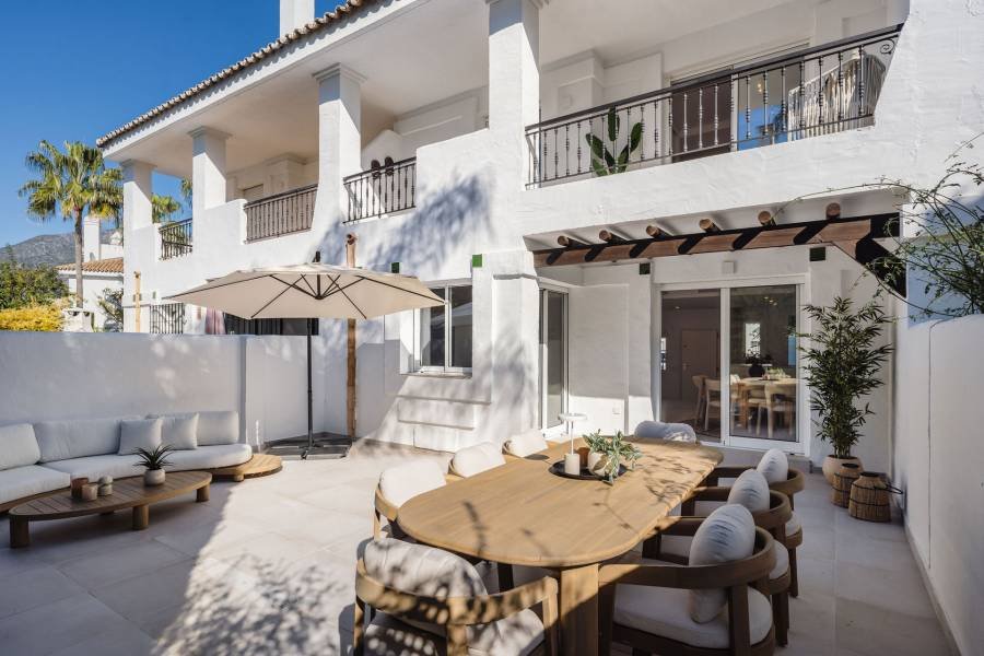 Town House в Nueva Andalucia, Marbella | 3 спален | €0.90M