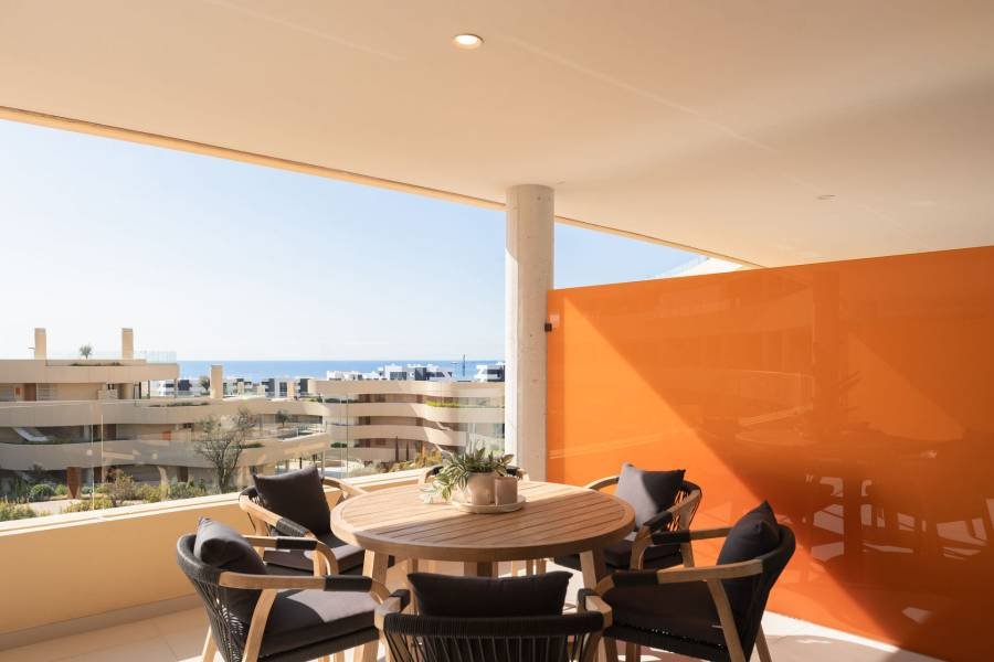 Apartment в El Higueron, Fuengirola | 2 спален | €0.76M