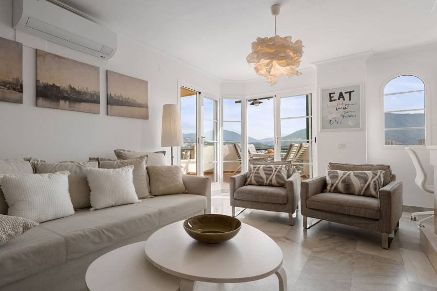 Apartment в Nueva Andalucia, Marbella | 2 спален | €0.55M