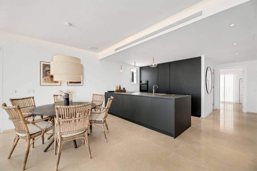 Penthouse in Marbella - Puerto Banus Marbella | 2-bed | €1.40M