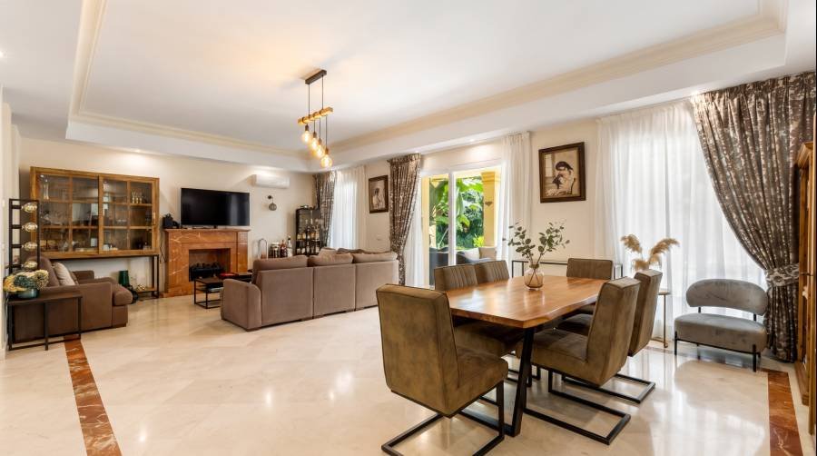 Villa in Nueva Andalucia Marbella | 5-bed | €2.95M