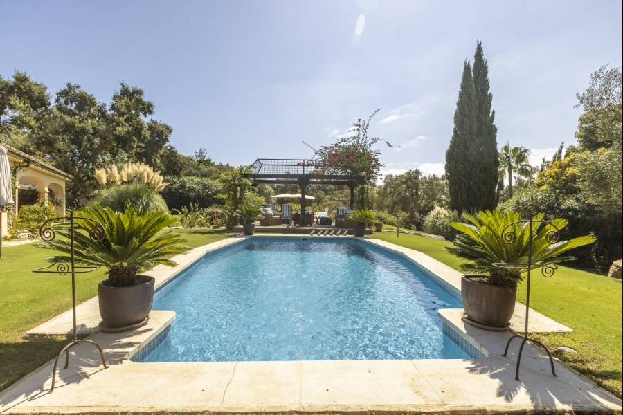 Villa in Sotogrande Alto Sotogrande | 3-bed | €3.00M