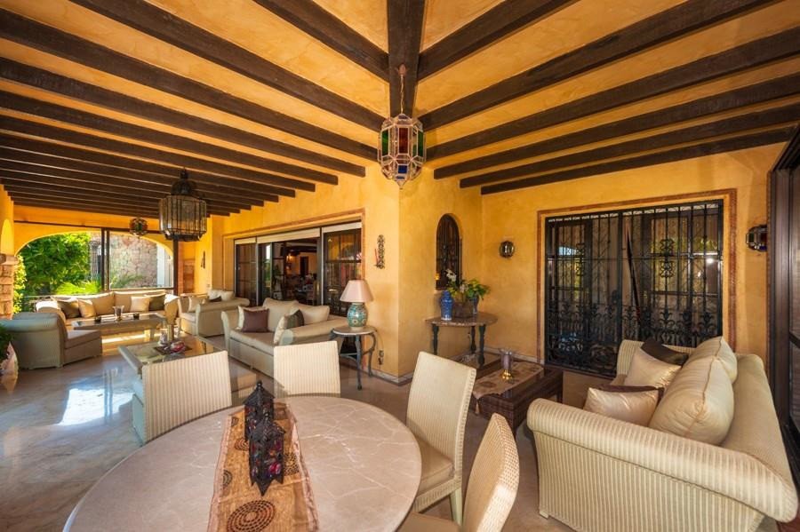 Mansion in Estepona East Estepona | 9-bed | €5.25M