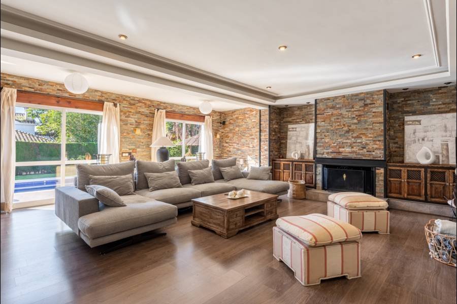 Villa in Marbella Golden Mile Marbella | 3-bed | €2.80M