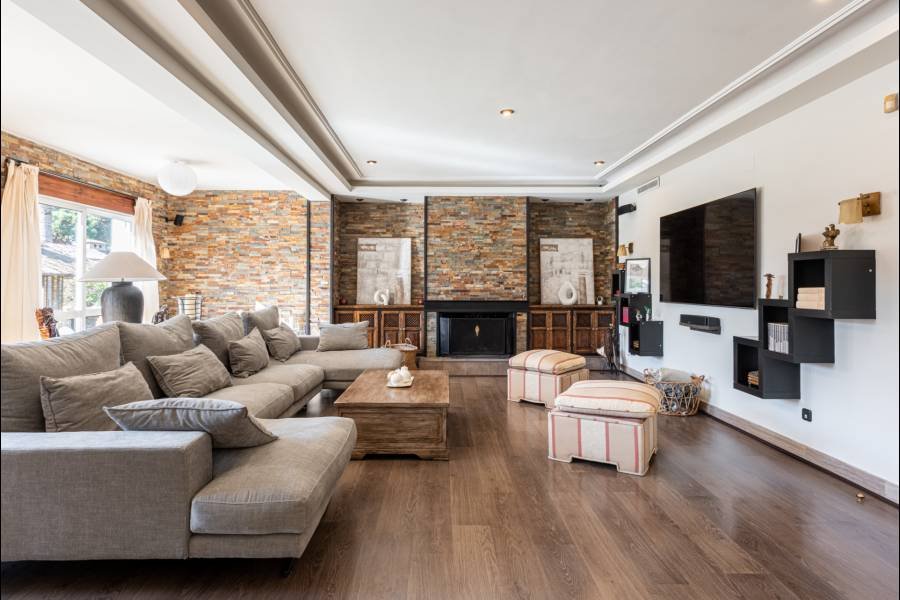 Villa in Marbella Golden Mile Marbella | 3-bed | €2.80M