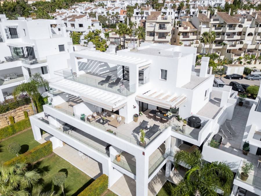 Penthouse в Estepona East, Estepona | 3 спален | €1.00M