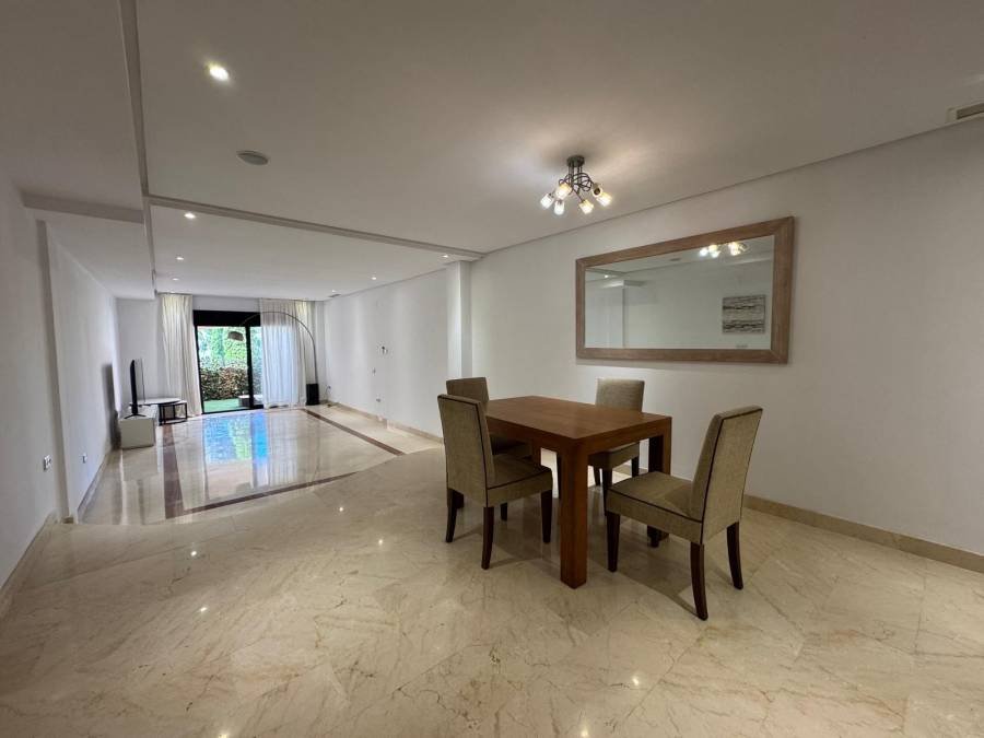 Apartment в Marbella - Puerto Banus, Marbella | 2 спален | €0.76M
