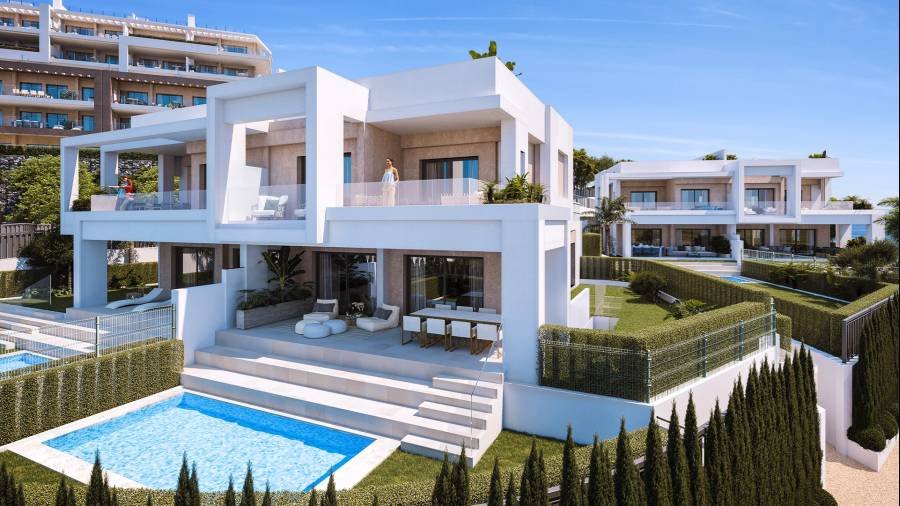Semi Detached Villa in Estepona East Estepona | 3-bed | €1.47M