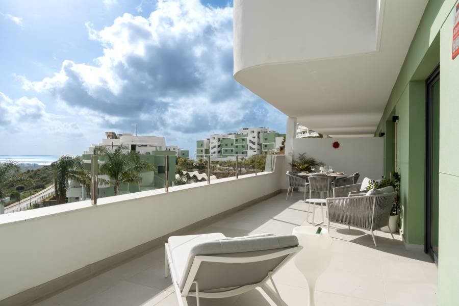 Apartment в Calanova Golf, Mijas Costa | 2 спален | €0.59M