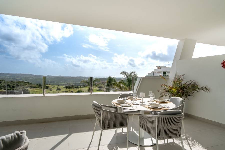 Apartment в Calanova Golf, Mijas Costa | 2 спален | €0.59M