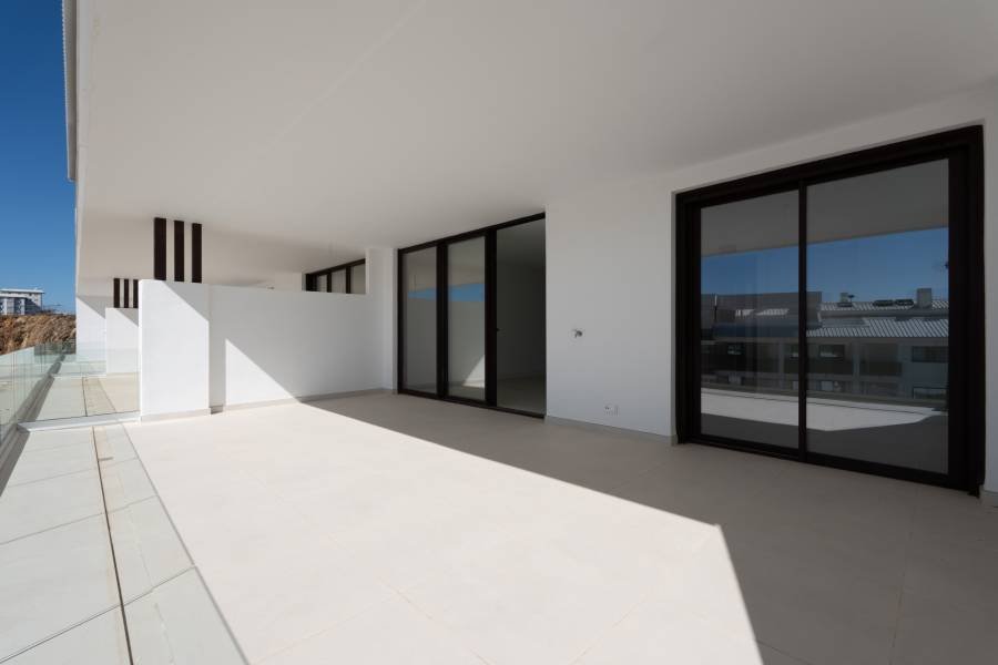 Apartment в El Higueron, Fuengirola | 2 спален | €0.53M