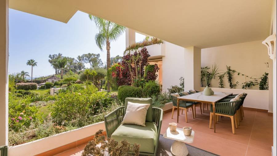 Ground Floor Apartment в Estepona East, Estepona | 3 спален | €2.00M