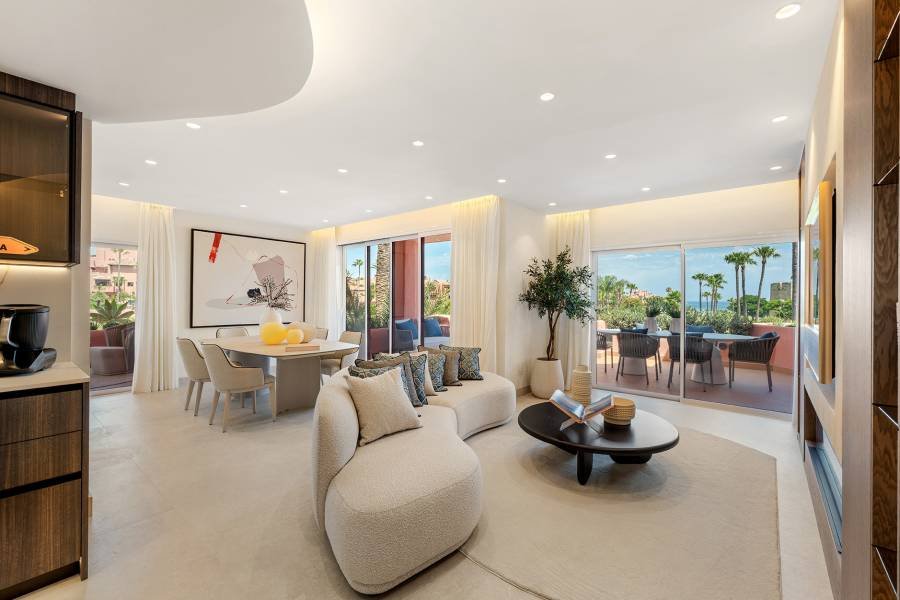 Apartment in Estepona East Estepona | 3-bed | €2.40M