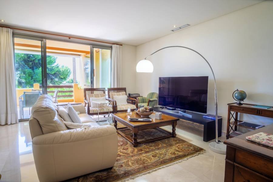 Apartment in Marbella Golden Mile Marbella | 2-bed | €1.35M
