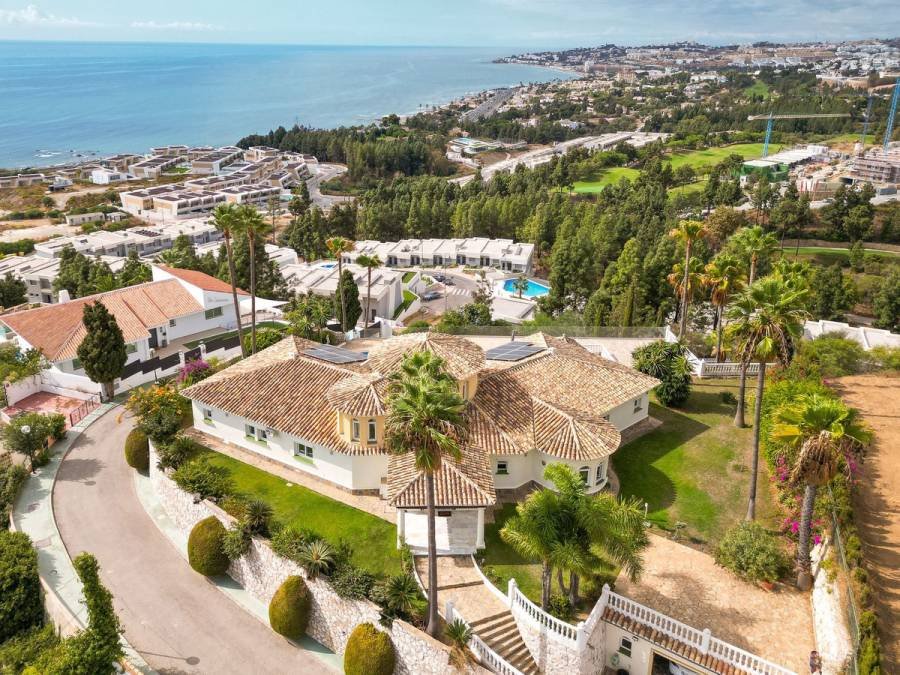 Villa in El Chaparral Mijas Costa | 5-bed | €2.45M