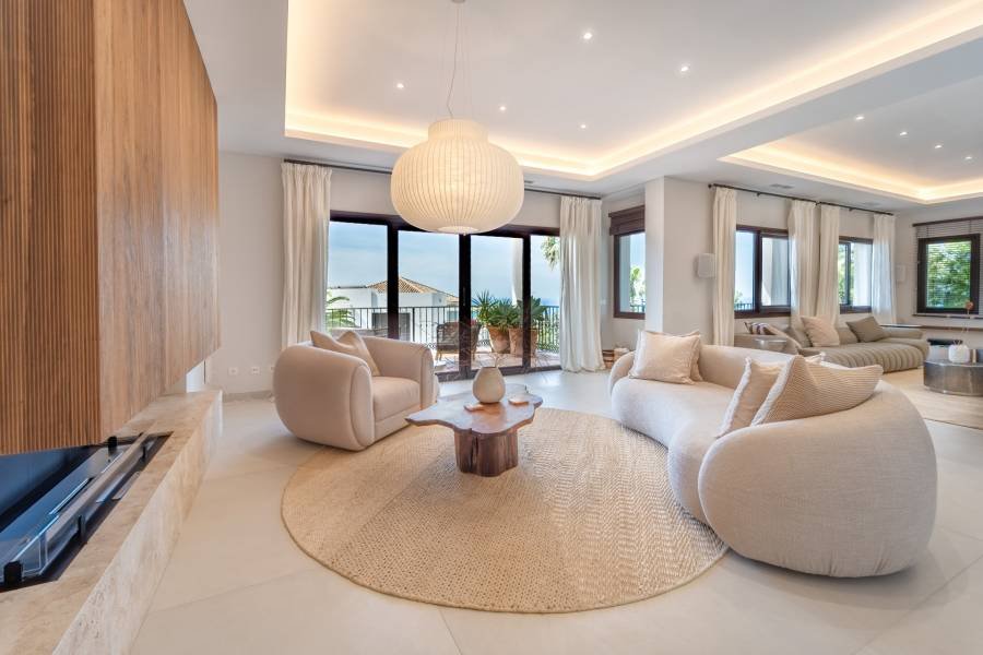 Villa in Marbella Este Marbella | 6-bed | €4.00M