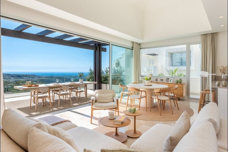 Penthouse in Marbella Club Hills Benahavis | 4-bed | €1.25M