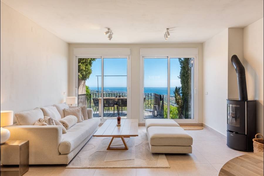 Town House in Marbella Este Marbella | 2-bed | €0.60M