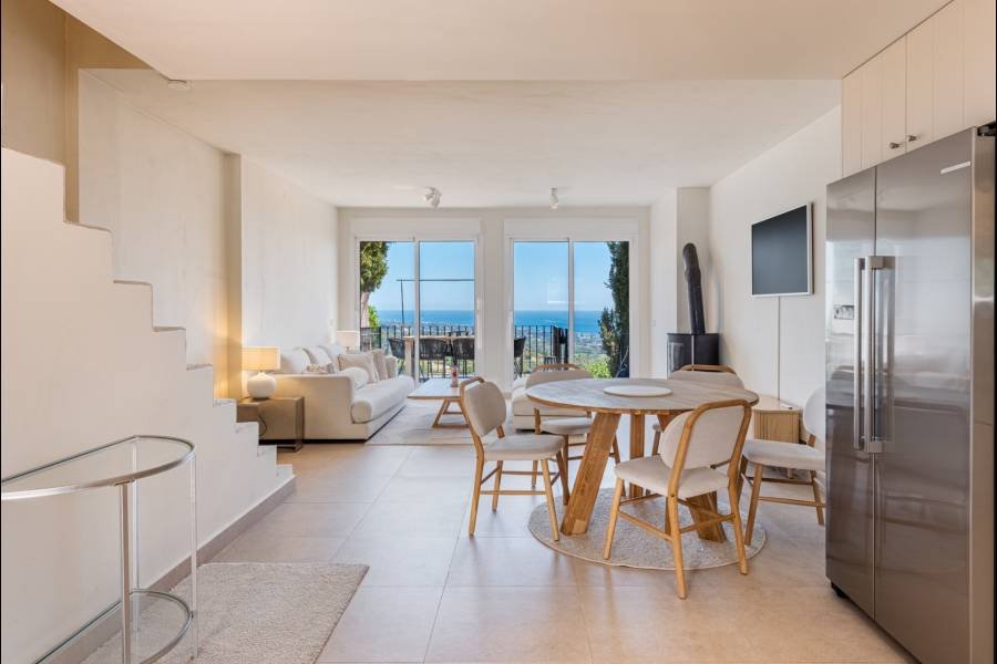 Town House in Marbella Este Marbella | 2-bed | €0.60M