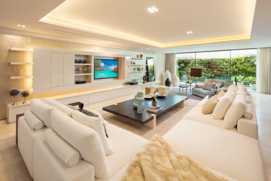 Villa in Nueva Andalucia Marbella | 6-bed | €6.99M