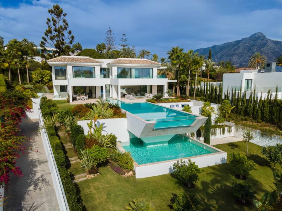Villa in Nueva Andalucia Marbella | 6-bed | €6.99M