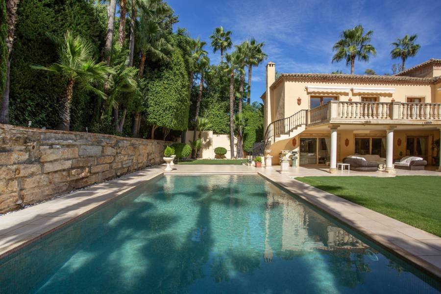 Villa in Nueva Andalucia Marbella | 5-bed | €3.50M