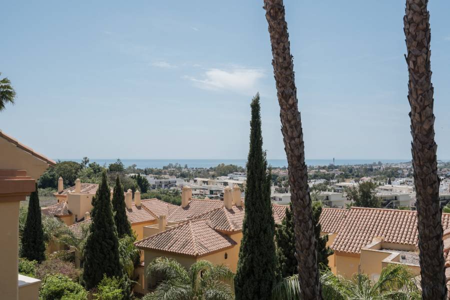 Apartment в Nueva Andalucia, Marbella | 3 спален | €0.90M