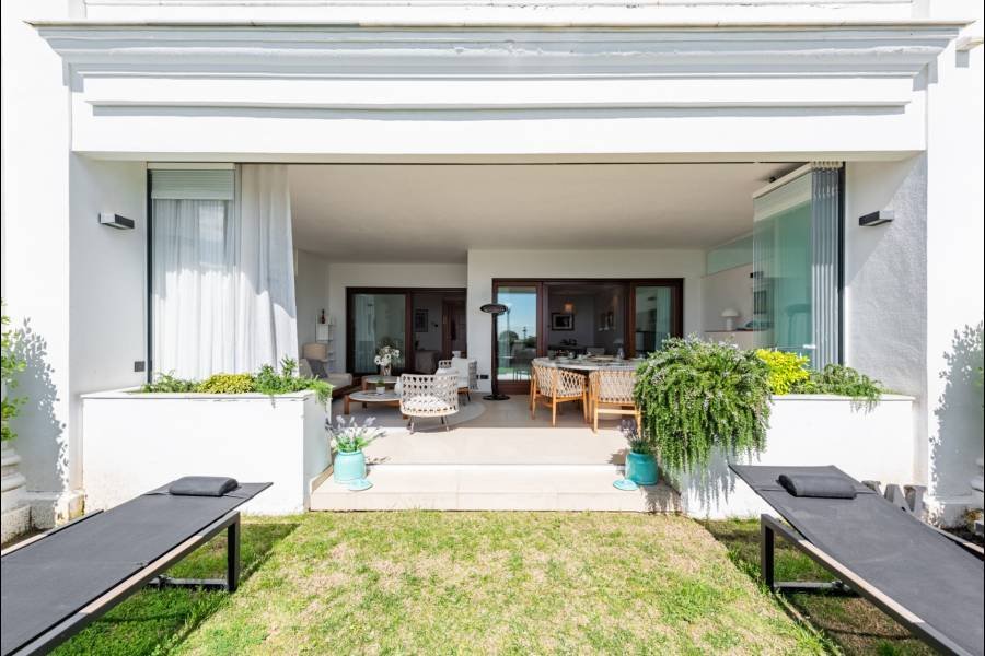 Apartment in Seghers Estepona | 2-bed | €1.25M