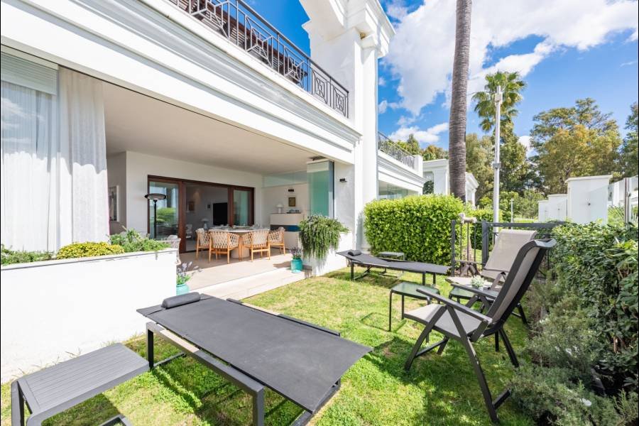 Apartment in Seghers Estepona | 2-bed | €1.25M