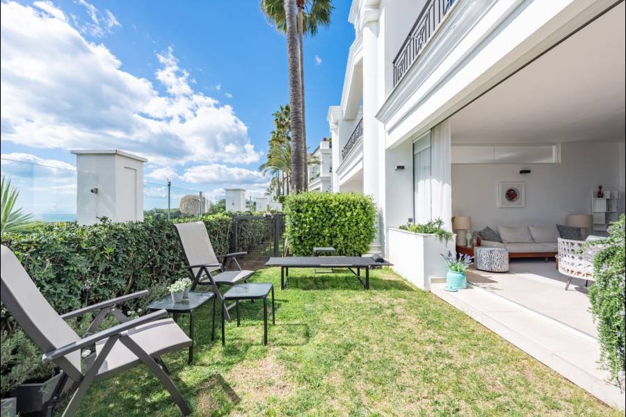 Apartment in Seghers Estepona | 2-bed | €1.25M