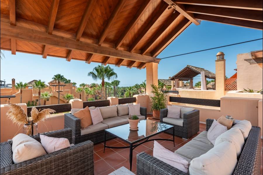 Penthouse in Bahia Alcantara San Pedro de Alcantara | 3-bed | €1.80M