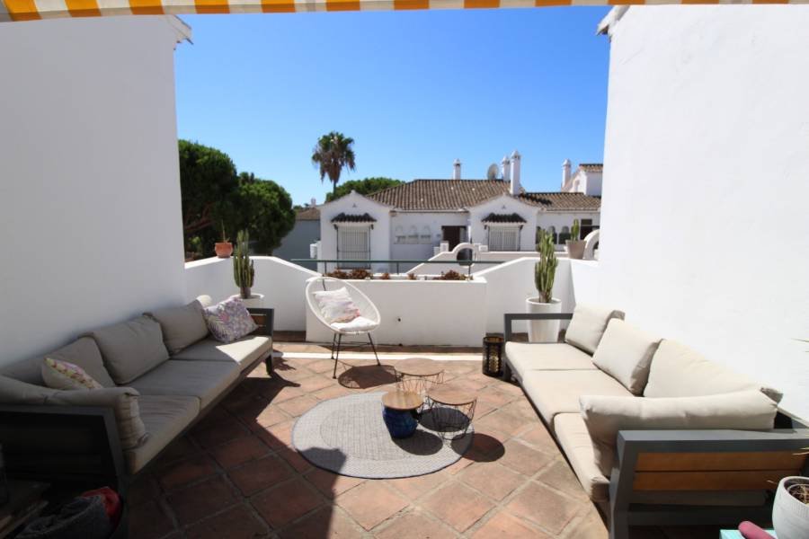 Penthouse в Estepona East, Estepona | 2 спален | €0.55M