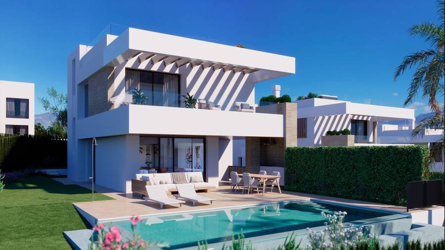 Villa in Estepona East Estepona | 3-bed | €1.53M