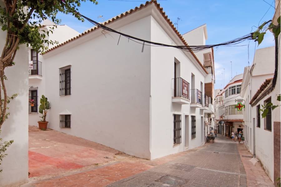 Town House в Estepona Town, Estepona | 3 спален | €0.95M