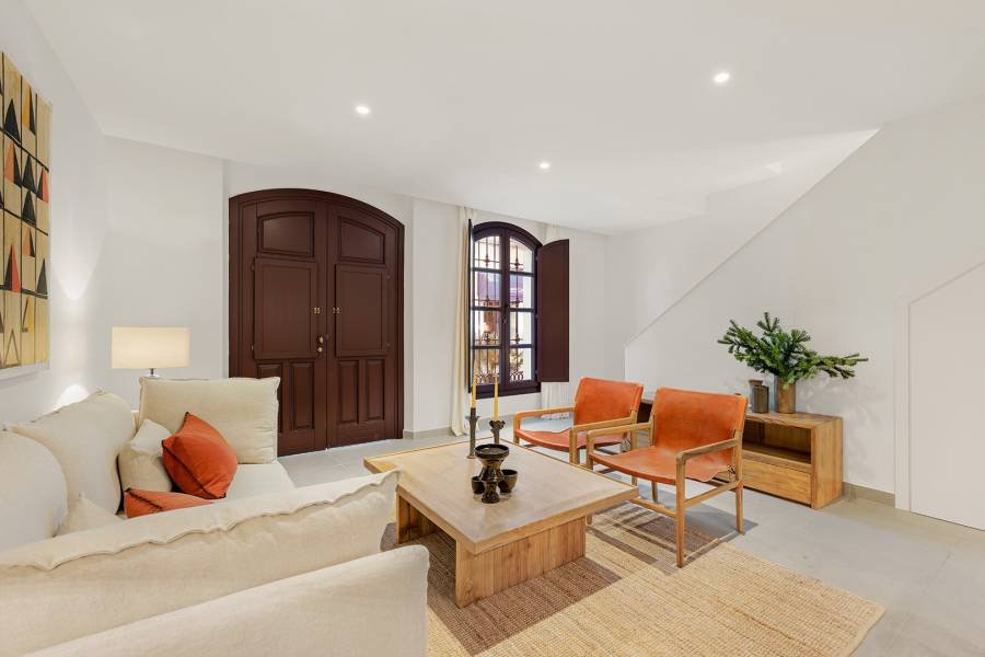 Town House в Estepona Town, Estepona | 3 спален | €0.85M