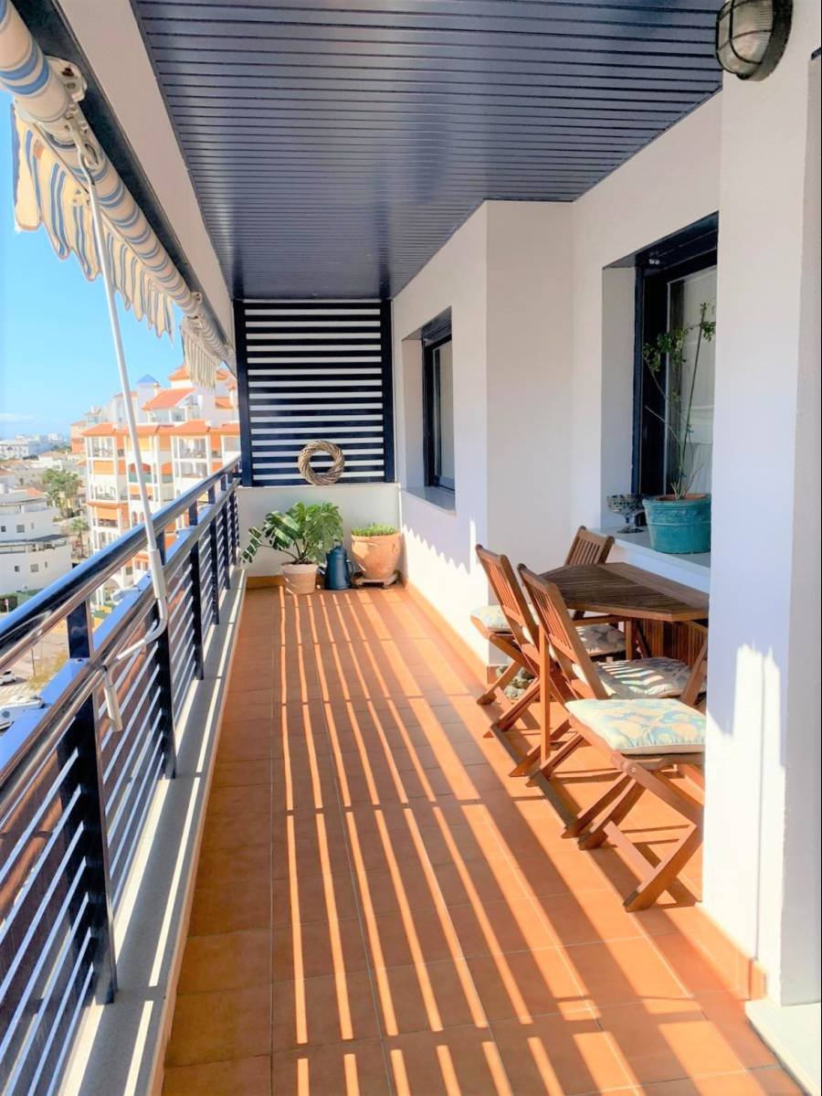 Penthouse в Estepona Town, Estepona | 3 спален | €0.70M