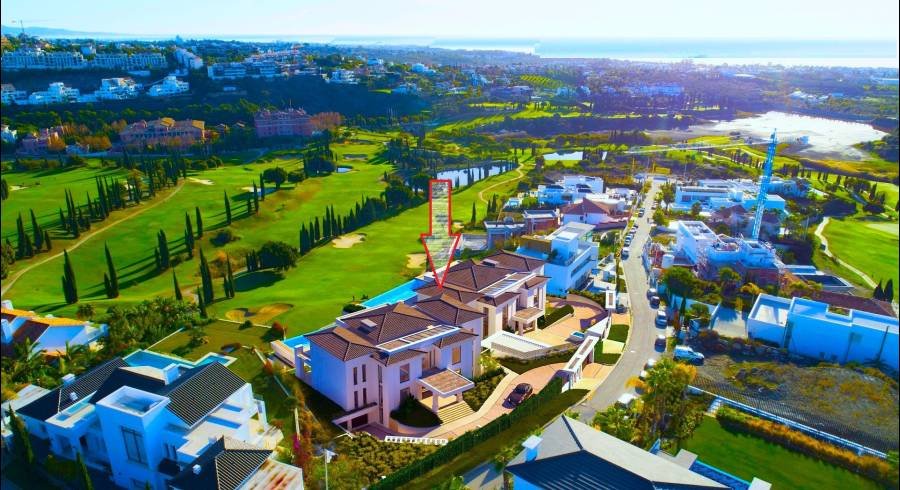 Villa in Los Flamingos Golf Benahavis | 5-bed | €5.90M