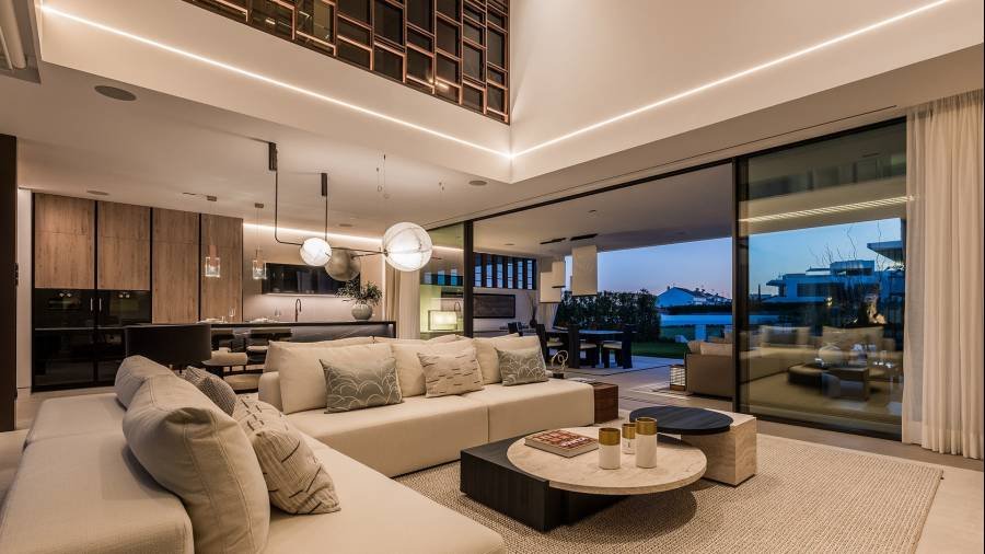 Semi Detached Villa in Marbella Golden Mile Marbella | 4-bed | €7.50M