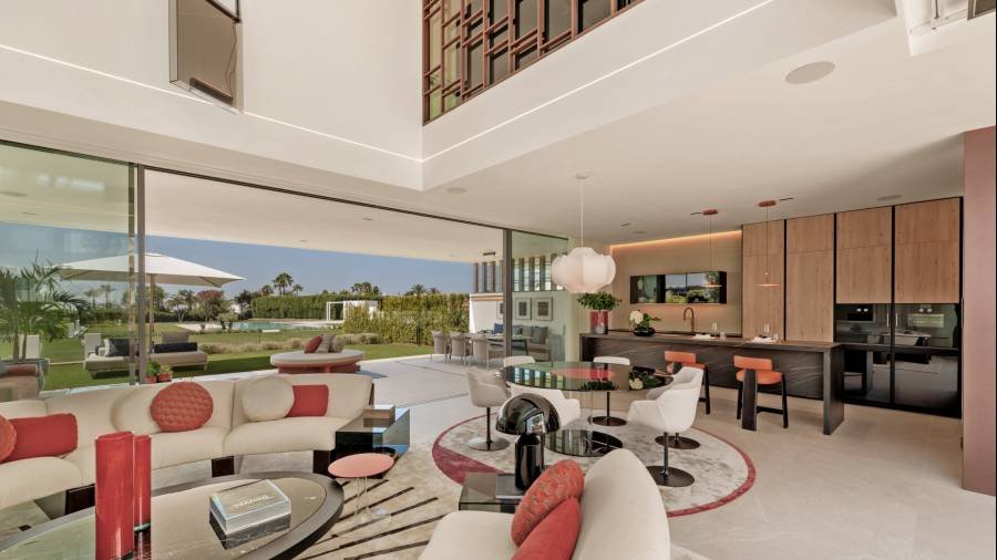 Semi Detached Villa in Marbella Golden Mile Marbella | 4-bed | €7.90M
