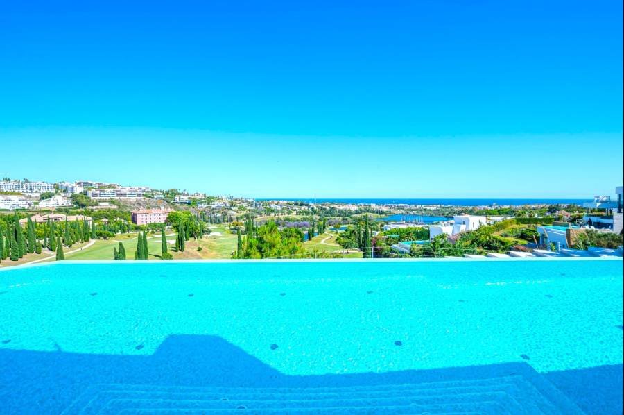 Villa в Los Flamingos Golf, Benahavis | 6 спален | €9.90M