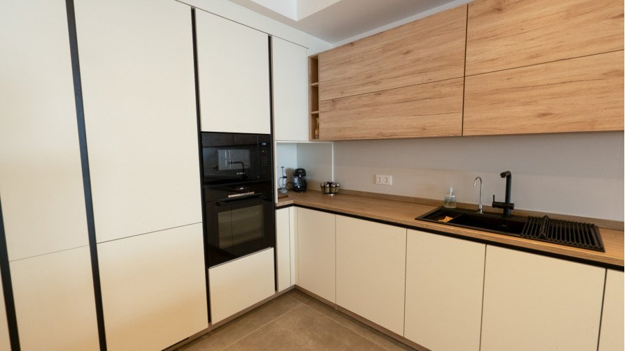 COMPLETELY MODERN APARTMENT IN A BEACHFRONT SAN PEDRO URBANIZATION.