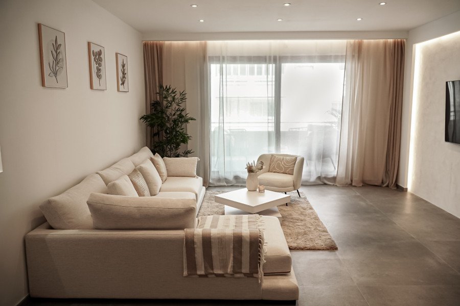 APARTAMENTO COMPLETAMENTE MODERNO EN UNA URBANIZACIÓN DE SAN PEDRO EN PRIMERA LÍNEA DE PLAYA