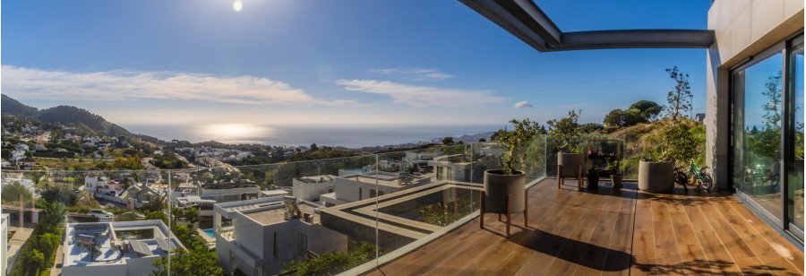 Exclusiva Villa en Mijas, Málaga con Vistas Panorámicas y Lujo Moderno