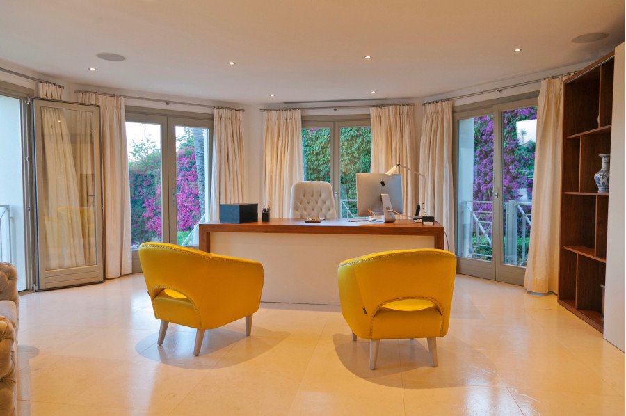 Villa Elizabeth Elegancia Clásica en Sierra Blanca